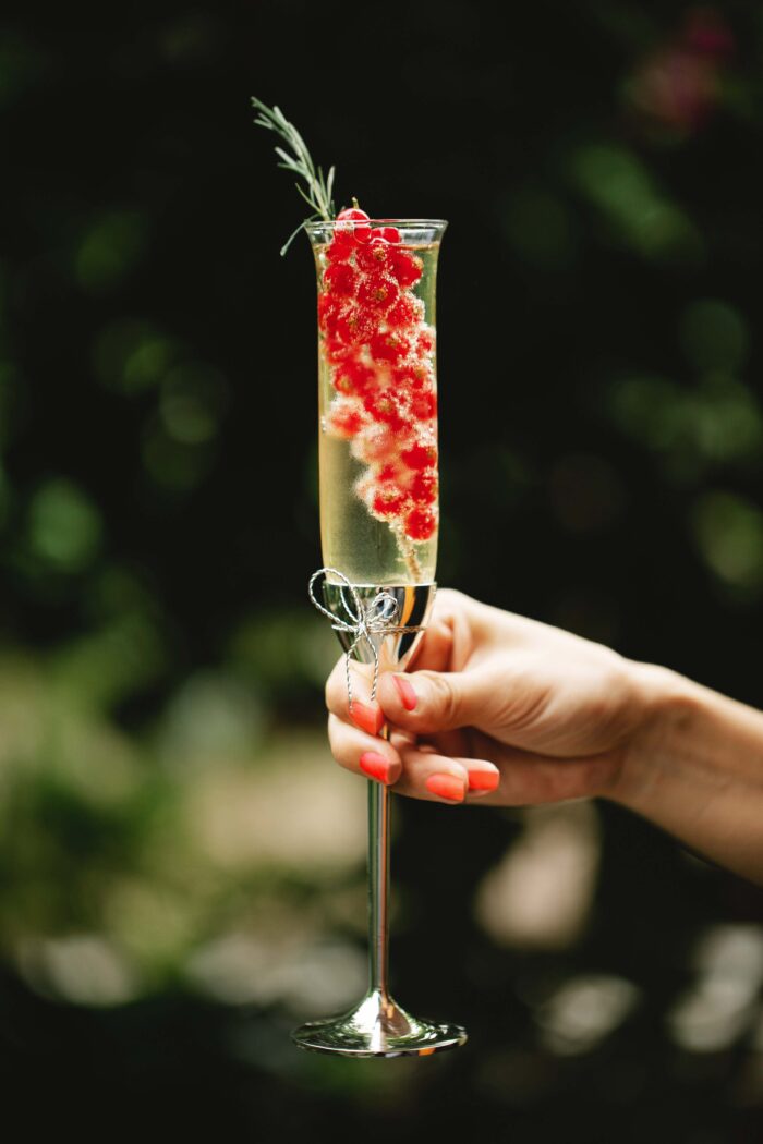 Sparkling Perfection: A Champagne with Red Currants Recipe for Exquisite Delights