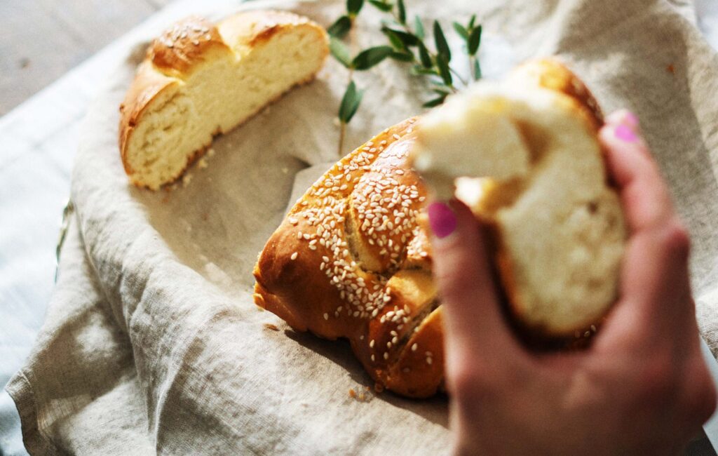challah bread recipe adventuregirl.com