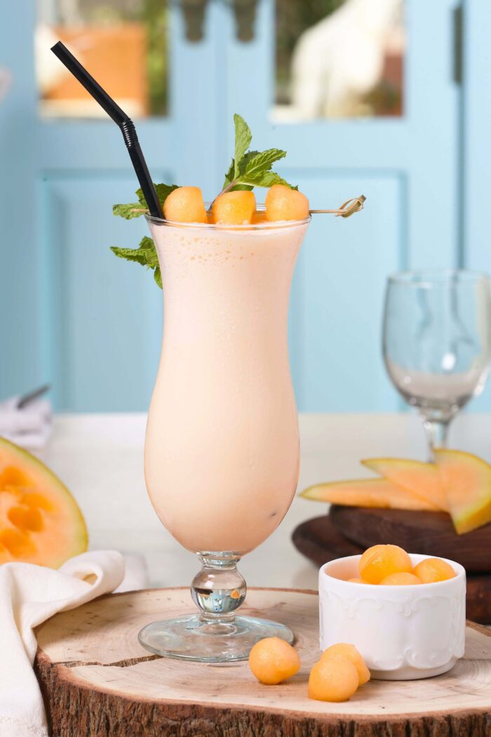 Melon Fusion Shake Cocktail: Cantaloupe Sweetness and Vanilla Decadence